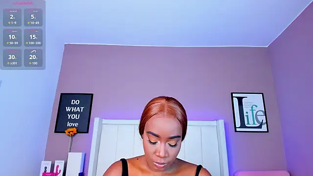 Britanymooree online show from September 23, 8:23 pm