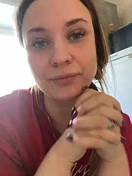 Snapshot of OlgaBuzzz chatting on March 14, 2:53 am OlgaBuzzz online show from March 14, 2:53 am