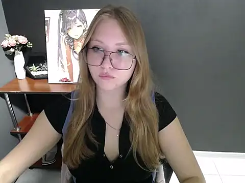 Snapshot of lady_minx chatting on September 17, 6:37 am lady minx online show from September 17, 6:37 am