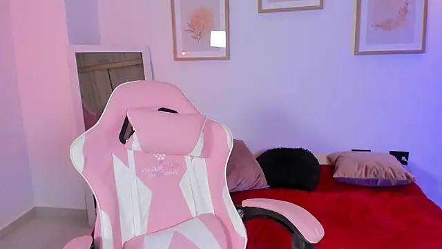 Veronica isaza   online show from November 19, 12:49 pm