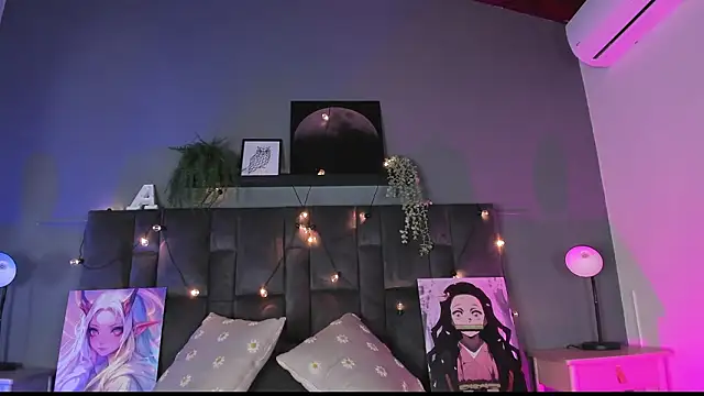 AmbarHills 1 online show from February 15, 11:41 am