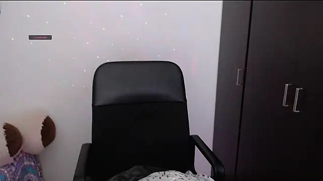 Snapshot of Suzanne_abbey chatting on November 26, 12:00 am Suzanne abbey online show from November 26, 12:00 am