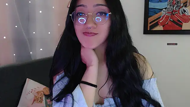 Snapshot of Suzanne_abbey chatting on February 25, 11:03 pm Suzanne abbey online show from February 25, 11:03 pm