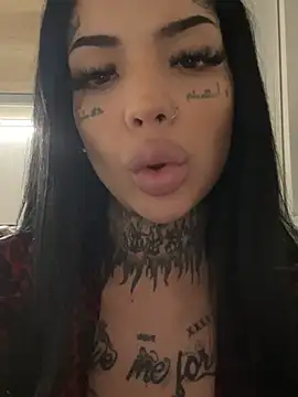 CreamyInkky  online show from December 15, 7:42 pm