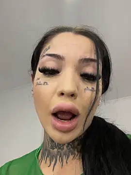 CreamyInkky  online show from September 10, 2:55 am