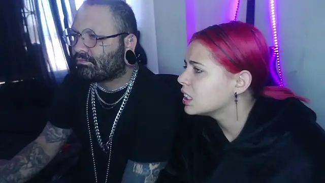 Snapshot of darkclothes chatting on February 19, 1:50 pm darkclothes online show from February 19, 1:50 pm