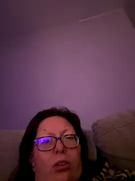 Snapshot of Ailsa_Bliss chatting on October 15, 1:17 am Ailsa Bliss online show from October 15, 1:17 am