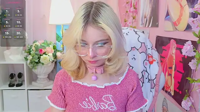 Coconut Mia online show from January 21, 9:04 pm