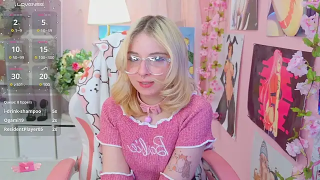 Coconut Mia online show from January 22, 3:31 am