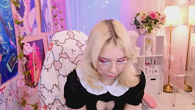 Coconut Mia online show from March 10, 2:50 am