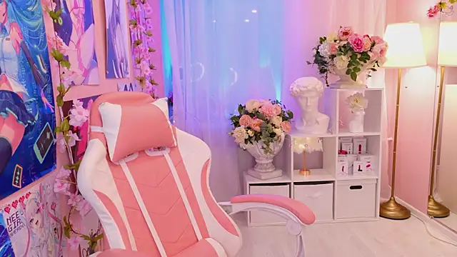 Coconut Mia online show from March 22, 7:53 pm