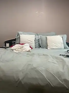 Nomthie online show from March 6, 12:12 pm