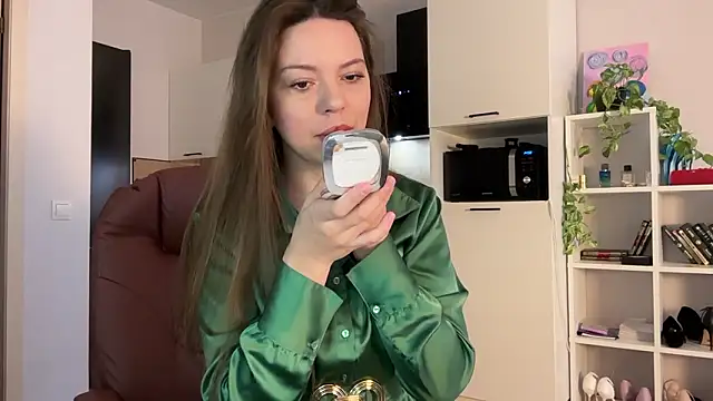 Snapshot of Victoria1Love chatting on February 13, 1:51 pm Victoria1Love online show from February 13, 1:51 pm