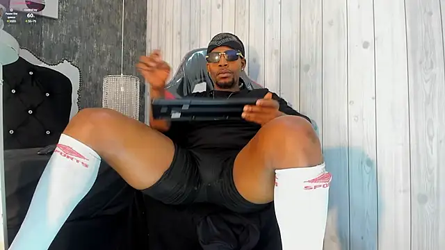 RicoBrown777  online show from January 29, 3:44 am