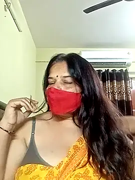 Snapshot of IndianAngle chatting on January 1, 7:32 pm IndianAngle online show from January 1, 7:32 pm