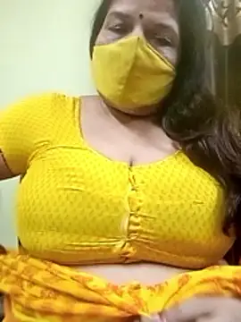 Snapshot of IndianAngle chatting on November 8, 8:29 pm IndianAngle online show from November 8, 8:29 pm