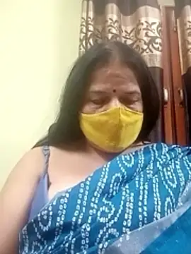 Snapshot of IndianAngle chatting on November 12, 8:19 pm IndianAngle online show from November 12, 8:19 pm