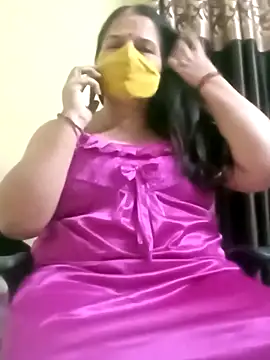 Snapshot of IndianAngle chatting on November 16, 2:44 pm IndianAngle online show from November 16, 2:44 pm