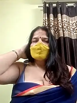 Snapshot of IndianAngle chatting on December 14, 5:29 pm IndianAngle online show from December 14, 5:29 pm