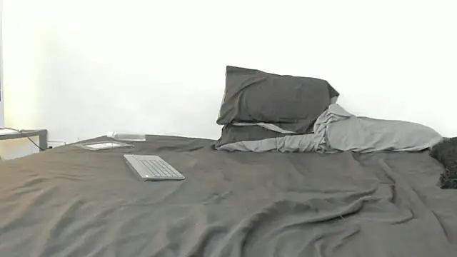 evanandsunny online show from March 17, 6:11 pm