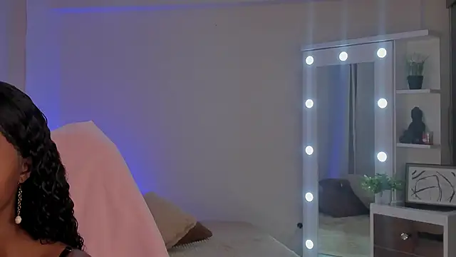 SavannahWildee online show from January 11, 11:12 am