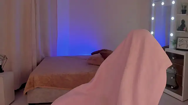 SavannahWildee online show from January 22, 8:28 pm