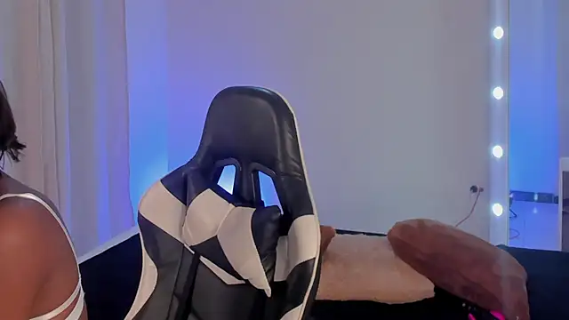 SavannahWildee online show from January 29, 11:20 am