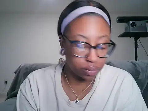 Nyxie Chaos online show from June 8, 1:44 pm