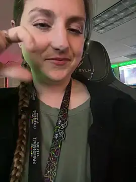 mirannacult online show from December 17, 10:44 am