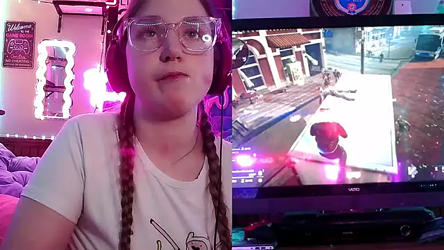 mirannacult online show from January 6, 6:10 pm