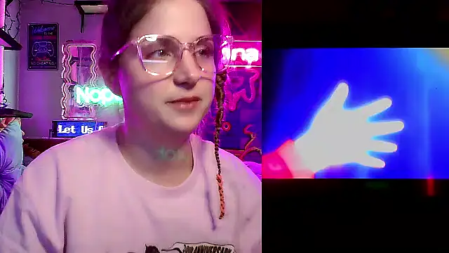 mirannacult online show from January 30, 1:22 am