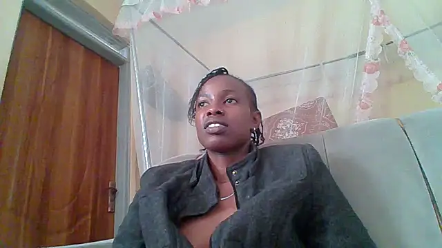 Snapshot of likys123 chatting on October 27, 9:57 am likys123 online show from October 27, 9:57 am