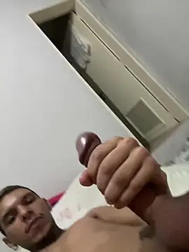 Brito06 online show from December 9, 10:41 pm