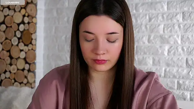 LowOncoming online show from October 2, 1:23 am