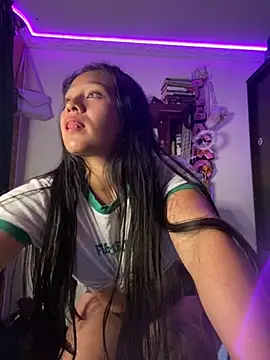 Snapshot of iam_valery chatting on September 16, 3:18 am iam valery online show from September 16, 3:18 am