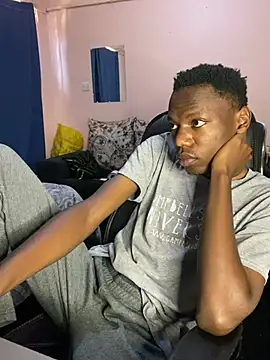 Snapshot of fireboyafrica chatting on June 27, 7:35 am fireboyafrica online show from June 27, 7:35 am