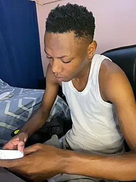 Snapshot of fireboyafrica chatting on August 3, 11:19 pm fireboyafrica online show from August 3, 11:19 pm