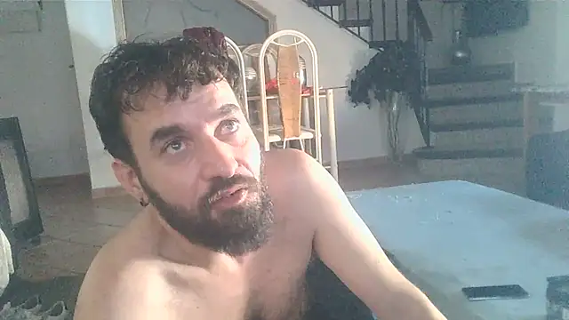 Snapshot of FJcouple chatting on January 17, 11:59 am FJcouple online show from January 17, 11:59 am