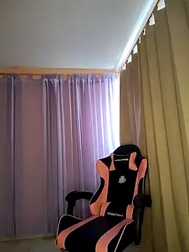  maiahairy  online show from January 7, 7:16 pm