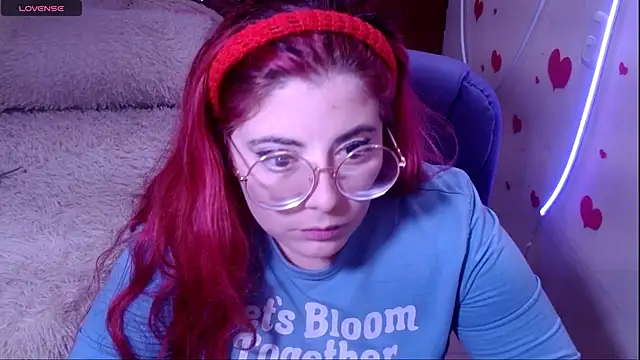 Snapshot of Azamy-12 chatting on February 13, 10:11 pm Azamy-12 online show from February 13, 10:11 pm