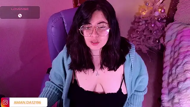 Snapshot of Azamy-12 chatting on January 6, 8:18 am Azamy-12 online show from January 6, 8:18 am