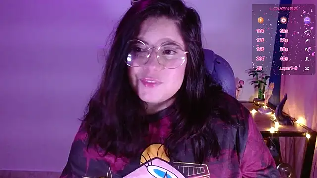 Snapshot of Azamy-12 chatting on February 5, 5:12 am Azamy-12 online show from February 5, 5:12 am