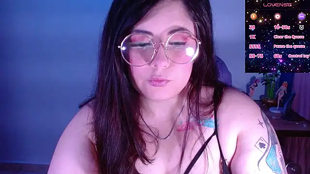 Snapshot of Azamy-12 chatting on February 18, 5:36 am Azamy-12 online show from February 18, 5:36 am