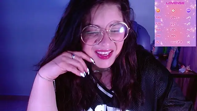 Snapshot of Azamy-12 chatting on February 28, 6:25 am Azamy-12 online show from February 28, 6:25 am