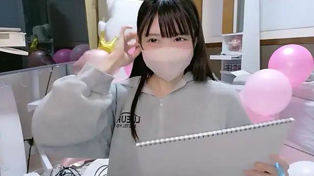 Snapshot of YUNOCHI_nyanko chatting on October 6, 10:23 am YUNOCHI nyanko online show from October 6, 10:23 am