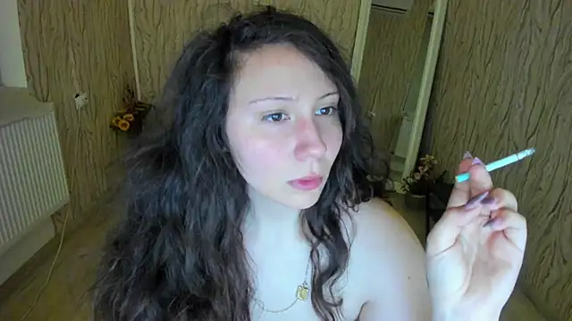 AishaRouhi online show from February 1, 3:19 am