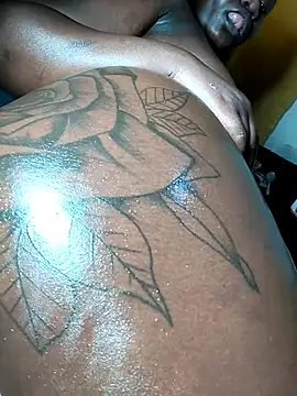 Hugemassivebootie online show from September 20, 10:16 am