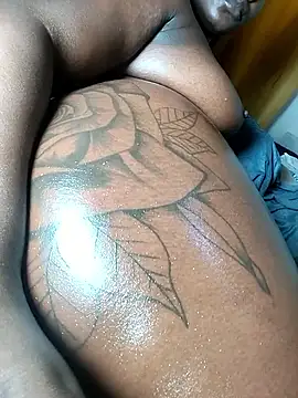 Hugemassivebootie online show from October 5, 8:12 am