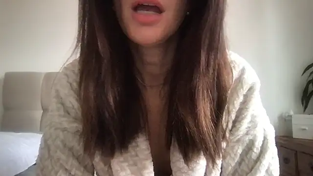Snapshot of paolajonez chatting on September 13, 12:16 pm paolajonez online show from September 13, 12:16 pm