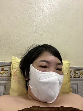 Hachi Sweetbabie  online show from November 27, 11:45 am